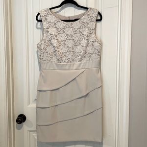 ⭐️ NEW ⭐️ women’s dress | Size 14P | Color: Champagne/ Gold